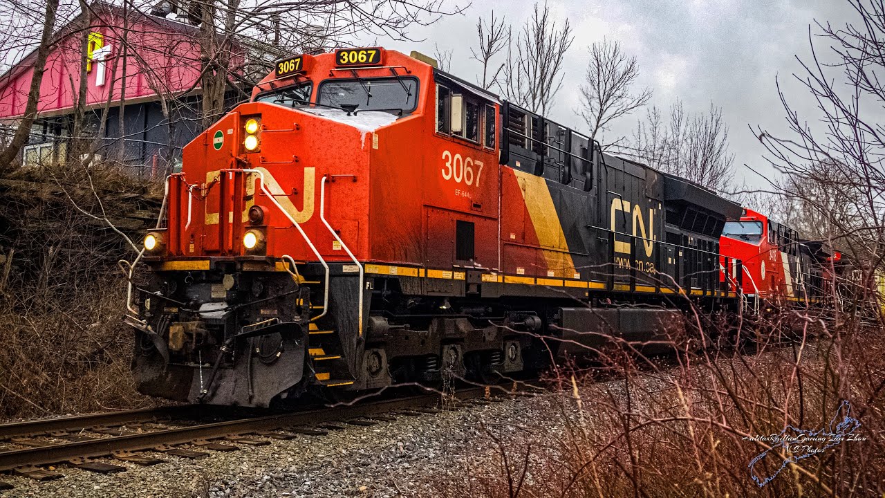 CN 3067 Leads a CN Z120 Through Downtown Bedford, NS.