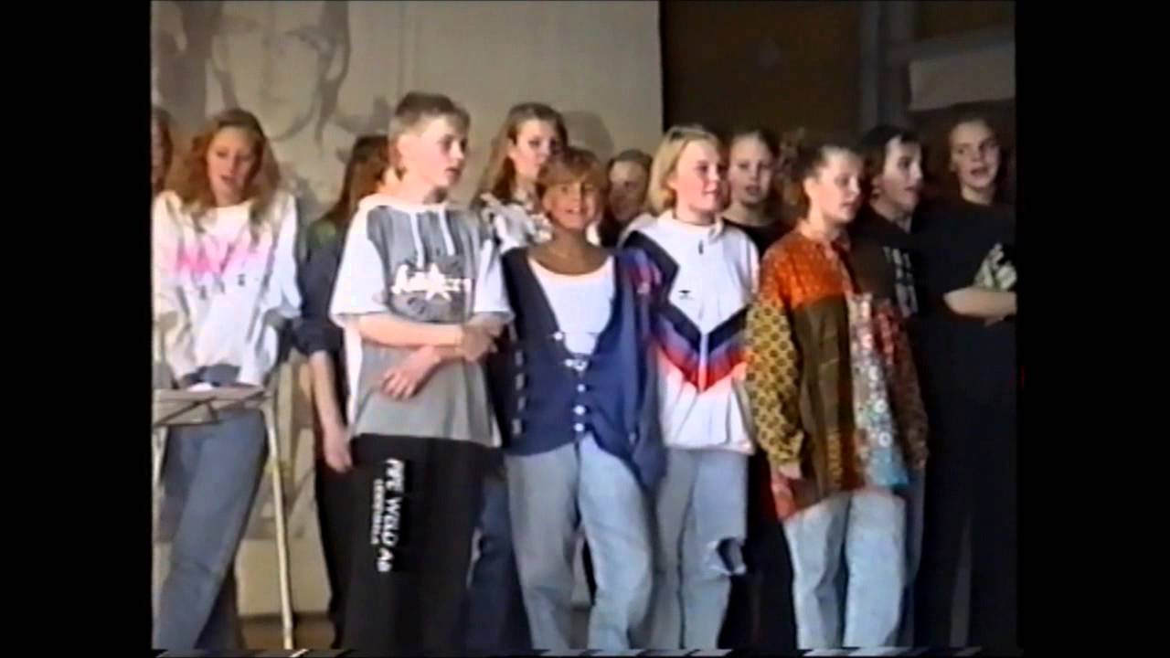 Vålbergsskolans skolkör hälsar våren 1991