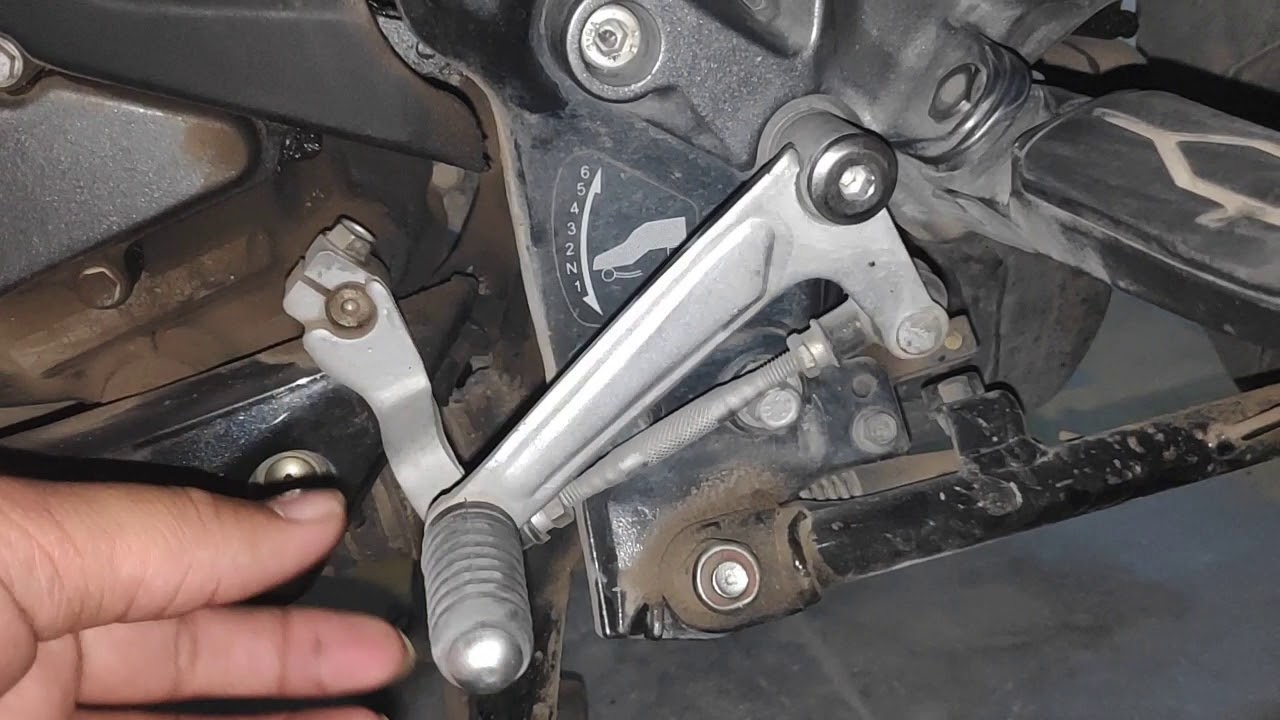 Bajaj pulsar ns 200 | Gear liver /pedal problem after 20,000 kms on ODO