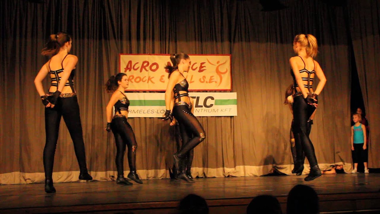 Acro Dance Fresh 2013  Karácsony