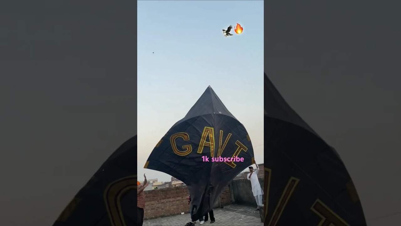BIGGEST KITE 100 Tawa 😱🔥 most big patang fly 🌠|| #bigkite #kiteflying #youtubeshorts