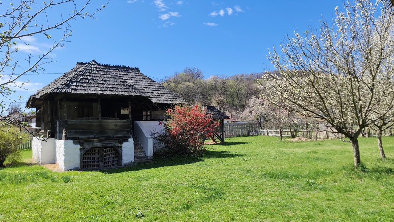 Muzeul Satului Vâlcean / un loc minunat ca-n povești ! Aprilie 2024