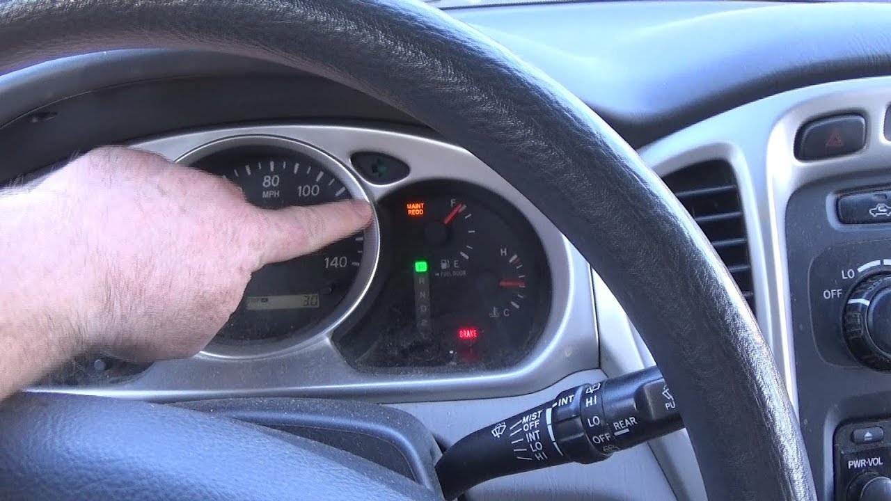 How to turn off your maintenance required light on a 2007 Toyota Highlander
