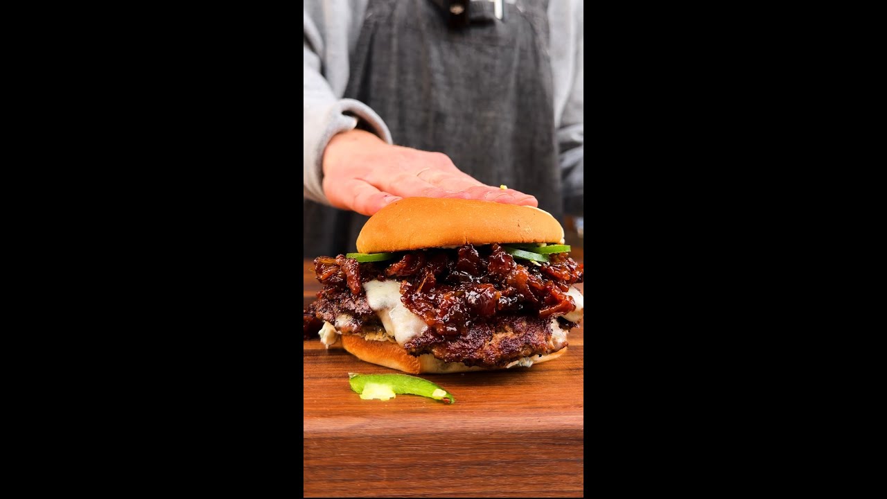 Jalapeno Popper Smashed Burger | Traeger Grills