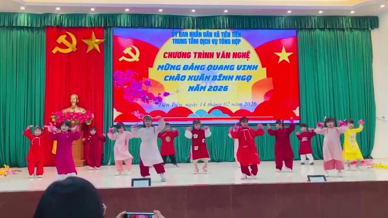 Múa Tết Bình An Mầm Non Minh Tiến