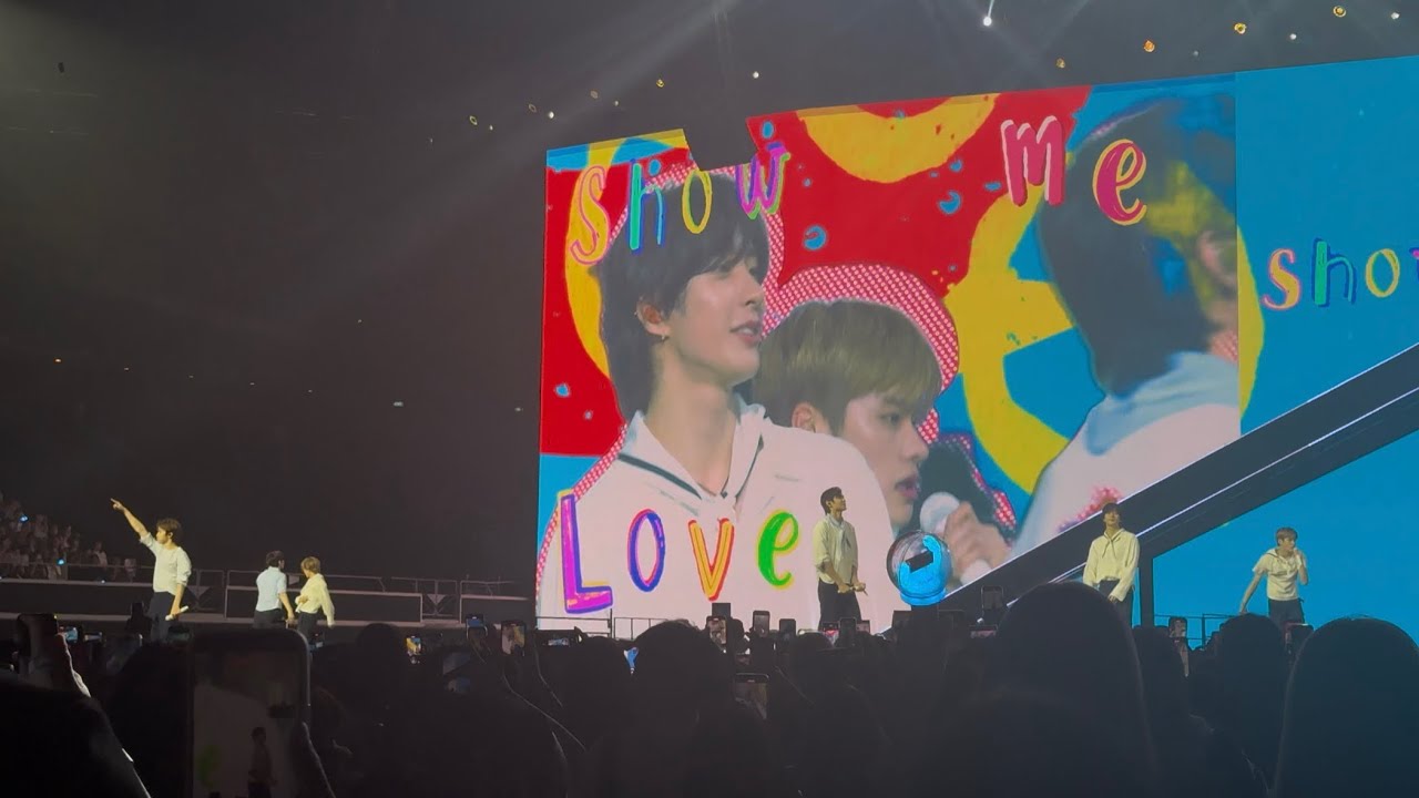 RIIZE - Show Me Love (Live in Singapore)