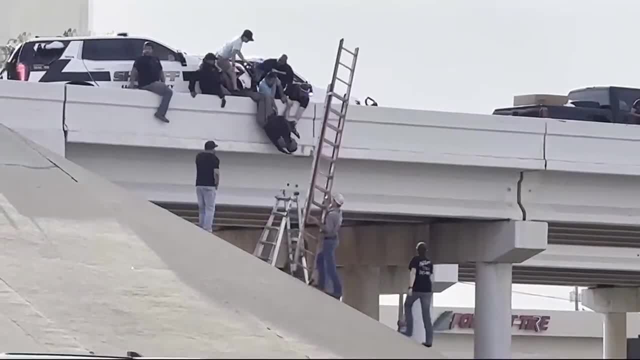 2 LSO deputies seriously injured in bridge crash