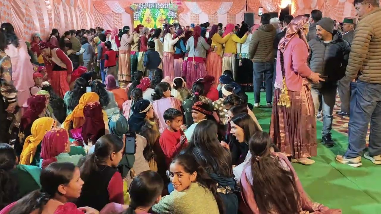 हमारी संस्कृति हमारी पहचान दुल्हा-दुल्हन का सुंदर नृत्य 