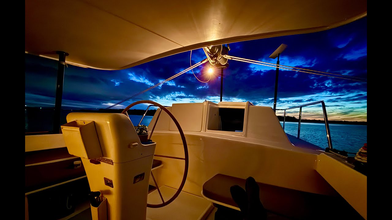 Trimaran Spirit XL - She floats, the end of our 5 month refit!