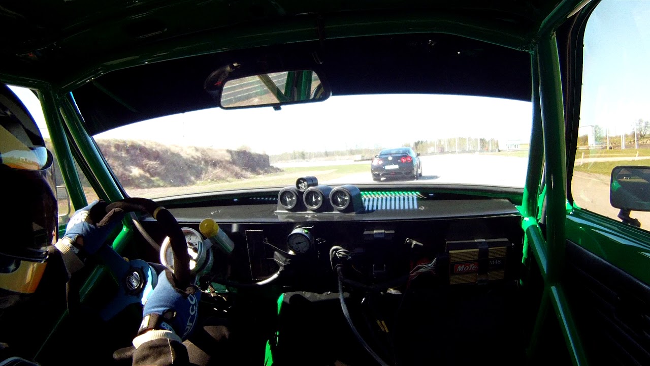 Opel Kadett C with BMW M3 engine vs Nissan GTR 600hp on racetrack Kinnekulle Ring