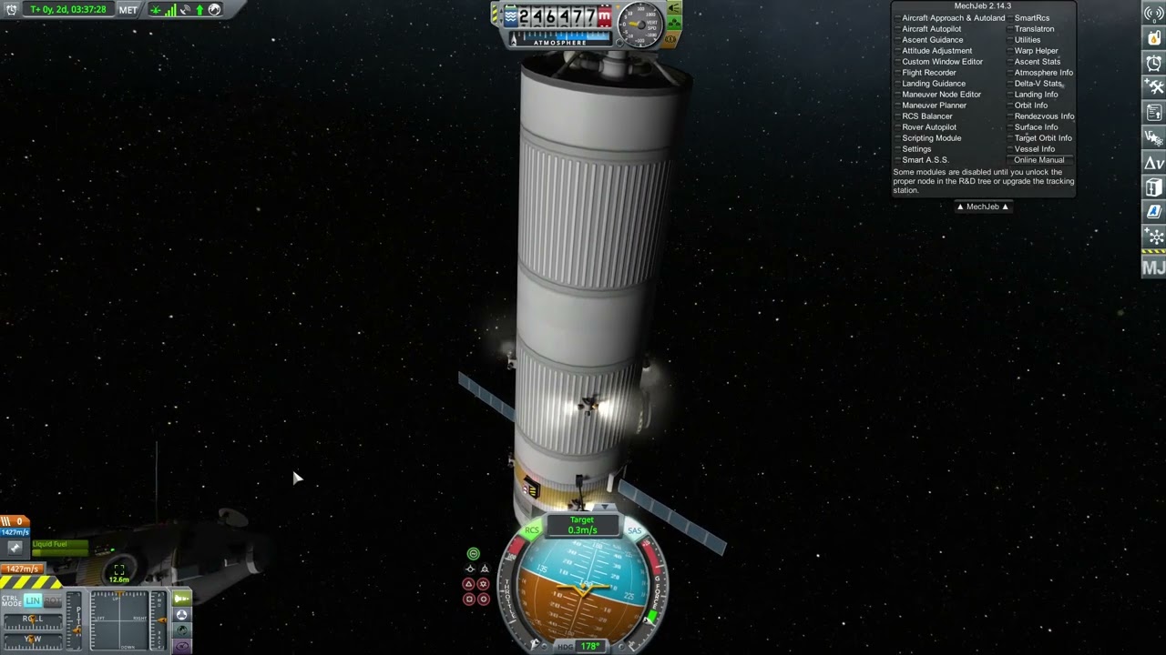 Kerbal Space Program Munar rendezvous for fuel, and landing on the mun