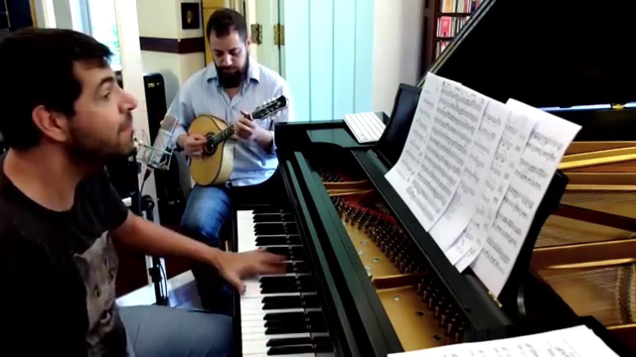 Danilo Brito e André Mehmari : Amoroso (Garoto)