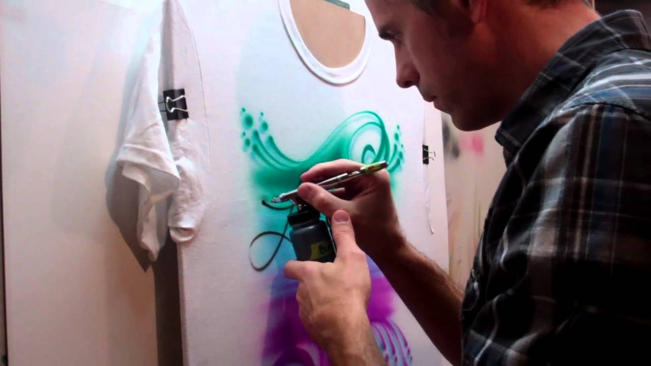 A Quick Airbrush Lettering Tip & How To Heat Press A Finished Shirt.MP4