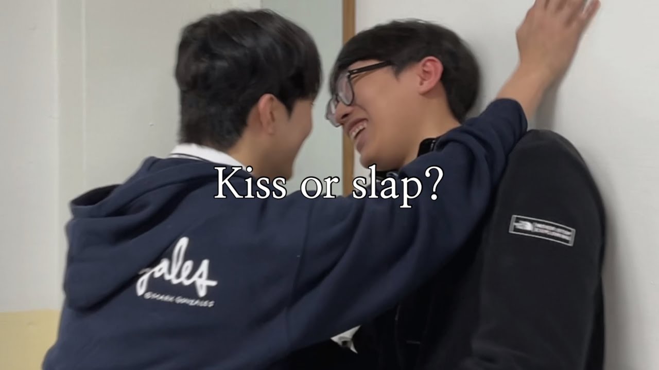 vlog. 학교 얘들에게 kiss or slap(뽀뽀 또는 뺨 때리기)를 하면 생기는 일