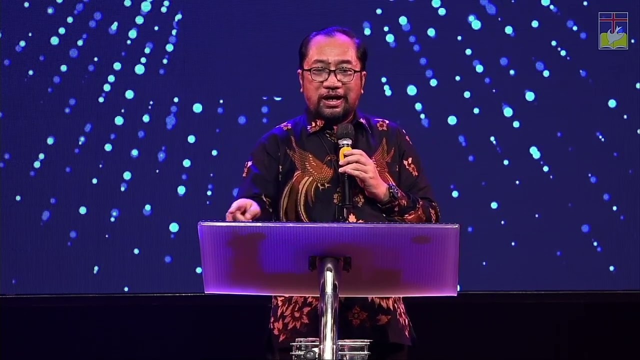 04. Istilah Tritunggal Tidak Ada Dalam Alkitab, Mengapa Kita Percaya? - DR. Bambang Noorsena