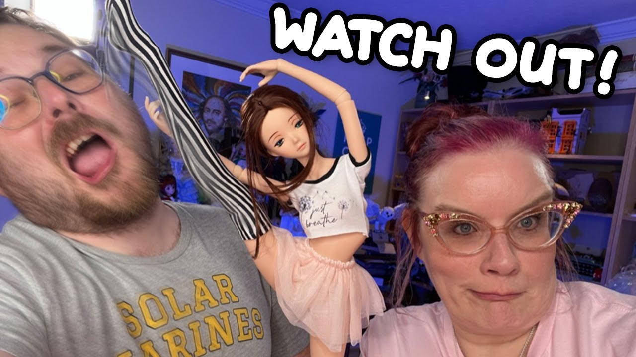 She's SO Flexible! Unboxing All Soft Vinyl Smart Doll Prototype Elena