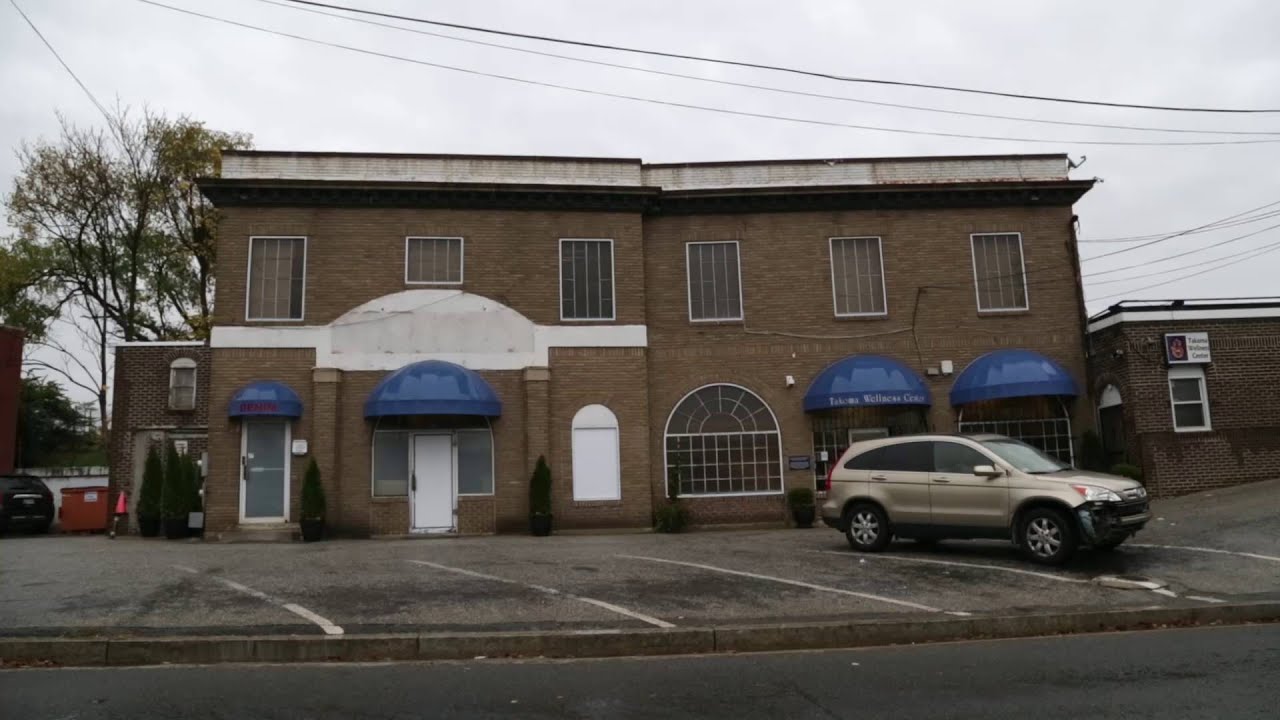 Jeffrey Kahn owns a medical marijuana dispensary