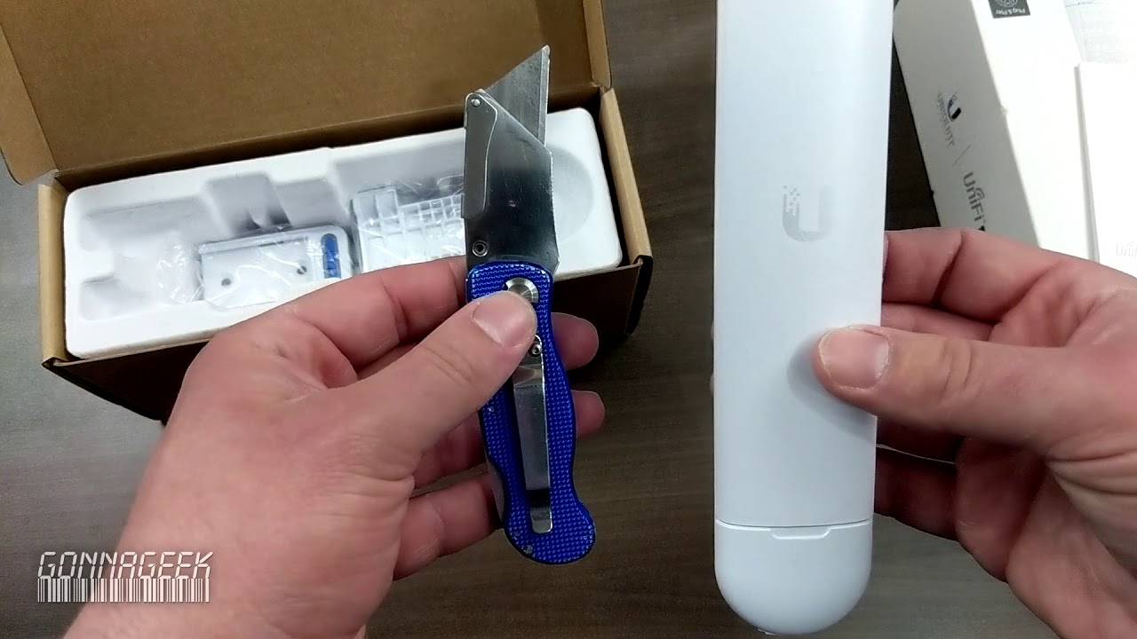 Ubiquiti Unifi UAP-AC-M Unboxing Video