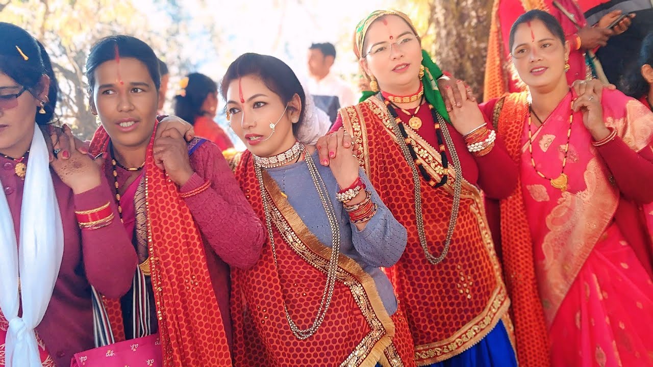  शामा खडलेख भनार अजण्डि बूबू के मंदिर के परागण मैं भव्य चांचरी का लुप्त उठाया!8 November 2025