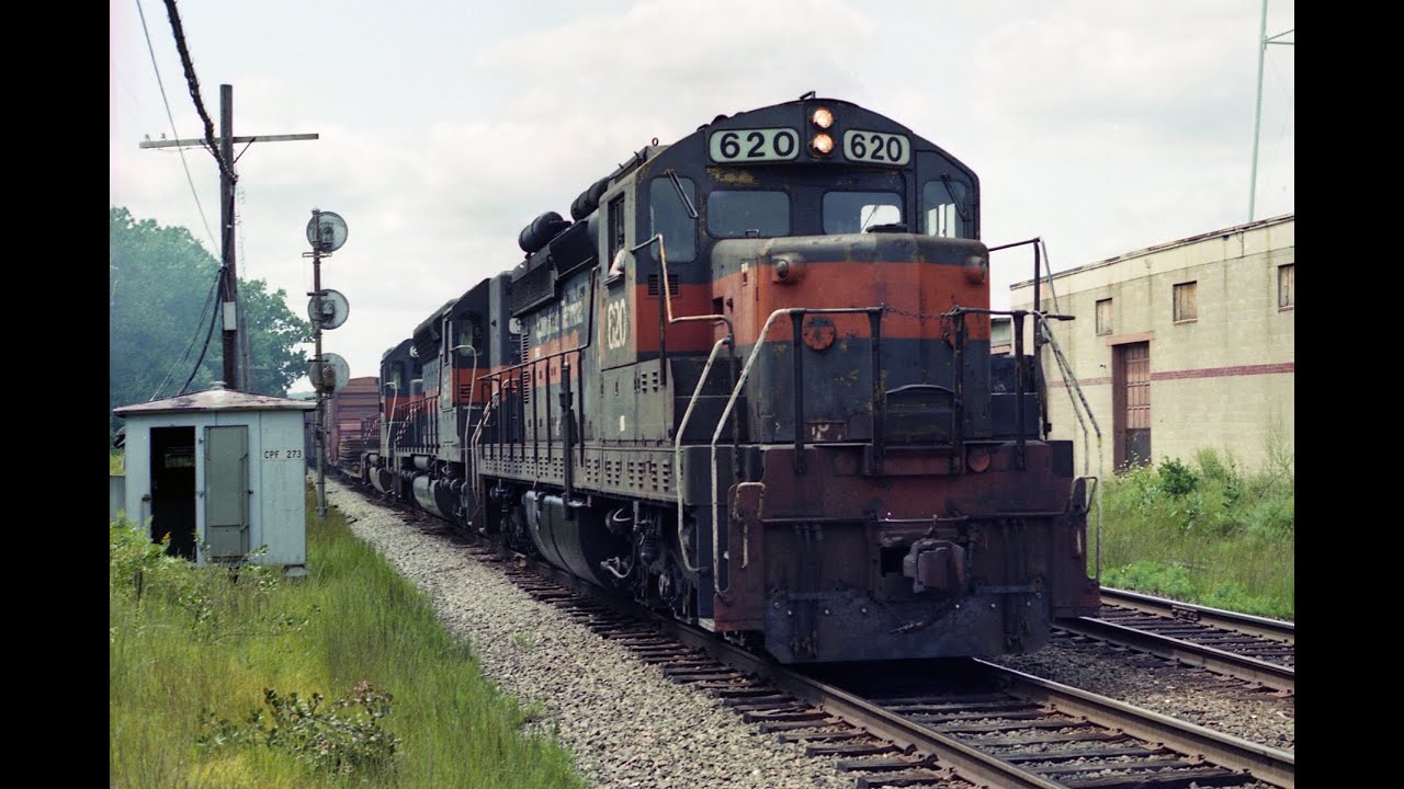 Guilford/ST SD26,SD45,SD40 on DHPO at Plaistow,NH 11/03/1992