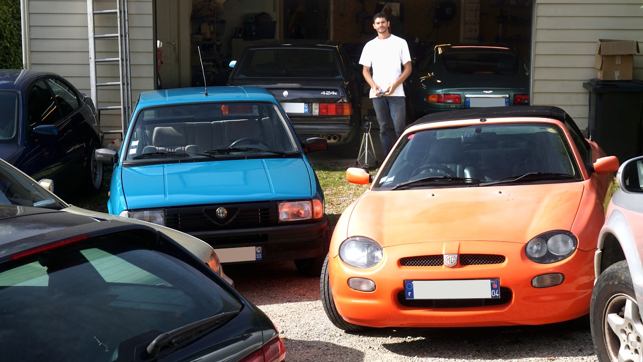 Mon garage : une composition foireuse de 14 bagnoles.