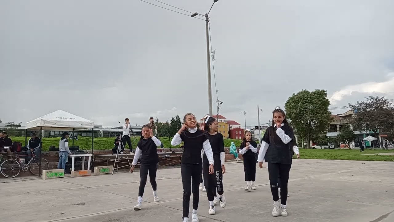 Redimi2 Coreografía / Bendecio // Alegría //Llego el culto //Asina nona #redimi2