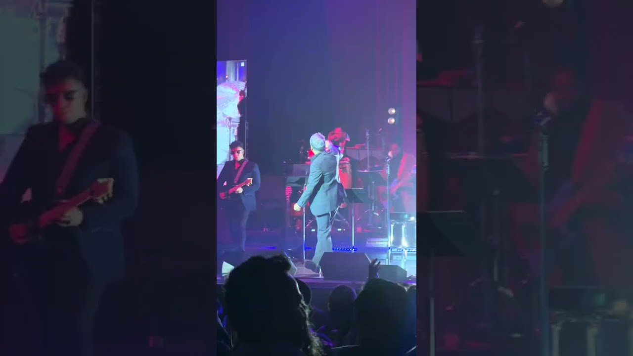 Shadmehr Aghili, Live in Chicago, Full Concert. Nov2025کنسرت کامل شادمهر عقیلی، شیکاگو، نوامبر  ۲۰۲۵