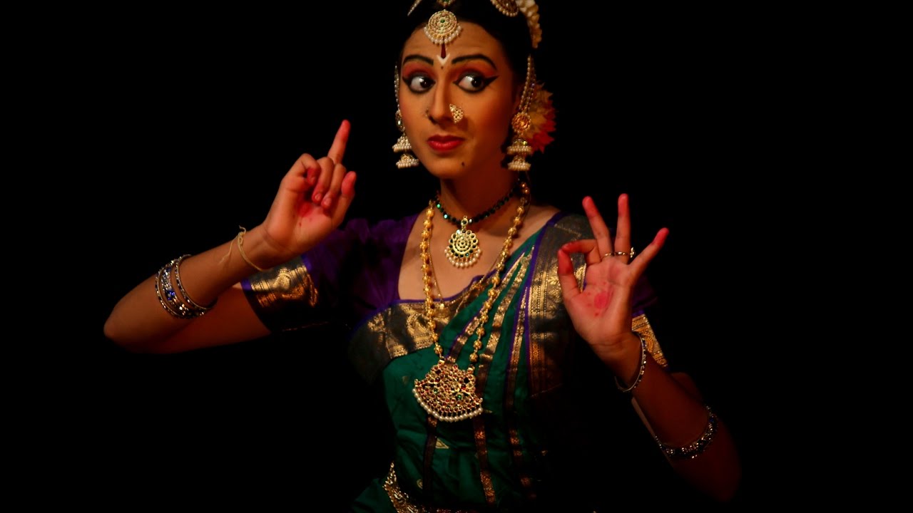 Bharatanatyam - Bhajan - Thumak Chalat - Aditi S