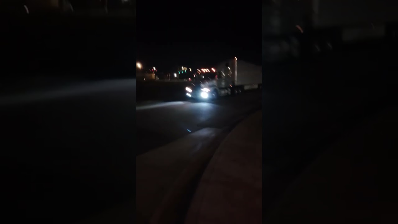 Race Trac truck stop truck horns Valdosta Georgia 