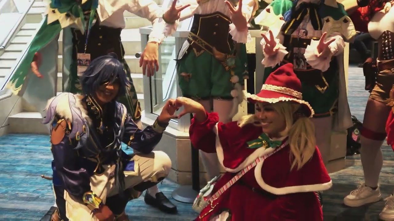 HM2023 D1 - Genshin Impact cosplay meetup (stairway)