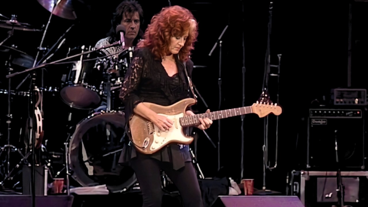 Thing Called Love Live from The Henry J. Kaiser Auditorium | Bonnie Raitt