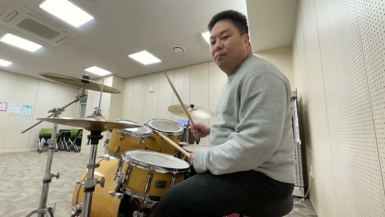 하얀 그리움 드럼 
