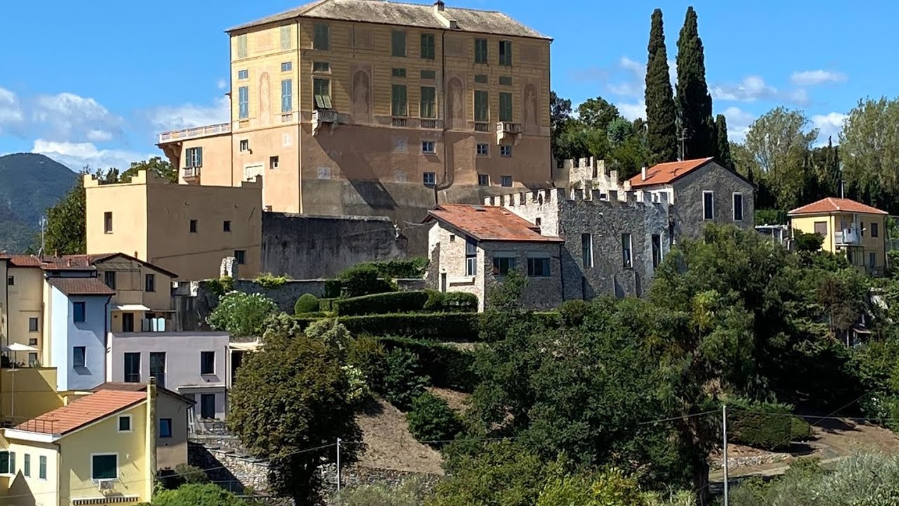 dalla chiesa del monte carmelo al castello di loano. tra storia e arte le bellezze della Liguria