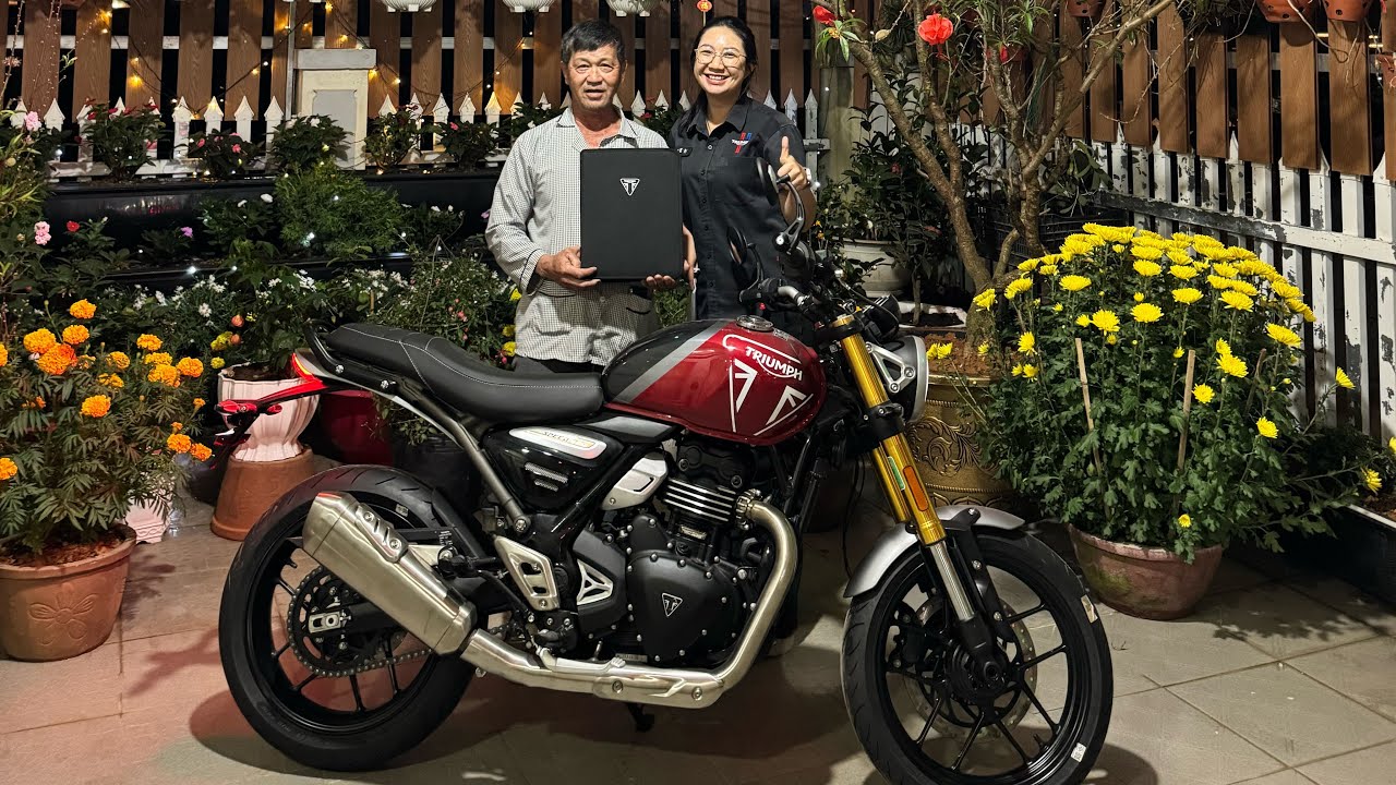 Đầu năm Yến giao Speed 400 về Đà Lạt cho anh Minh | Yến Triumph Vietnam |