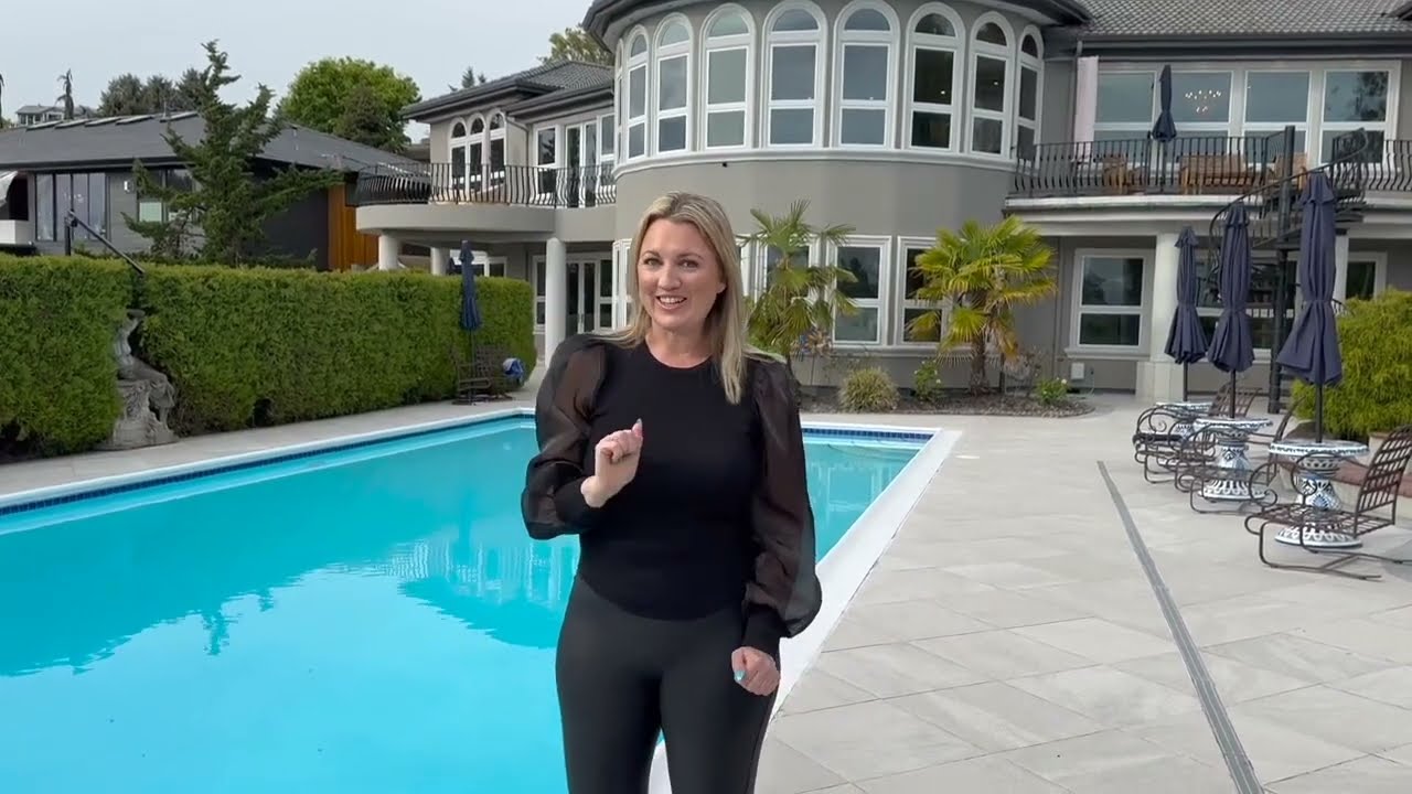 Realtor tries to sell this home by doing the unthinkable!