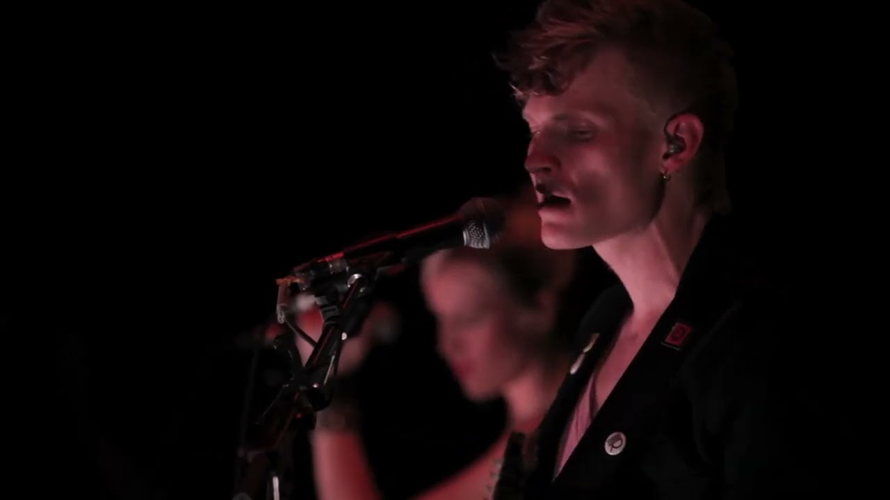 Mother Mother - Little Pistol (Toque Sessions 2012)