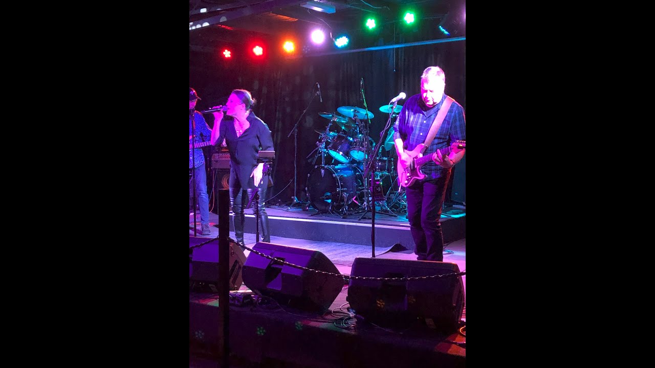 STICKY CARPET Melbourne cover band energising corporate event | Hire from www.artist-bookings.com