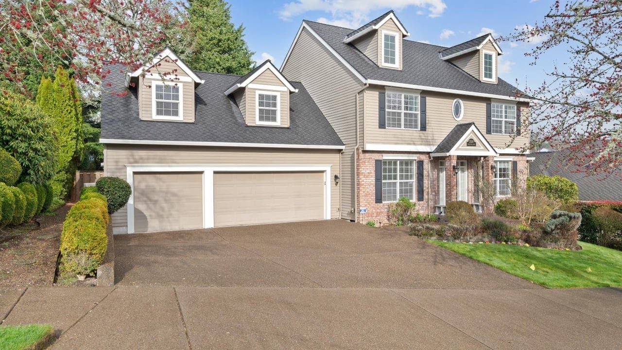 2530 Beacon Hill Dr, West Linn, OR