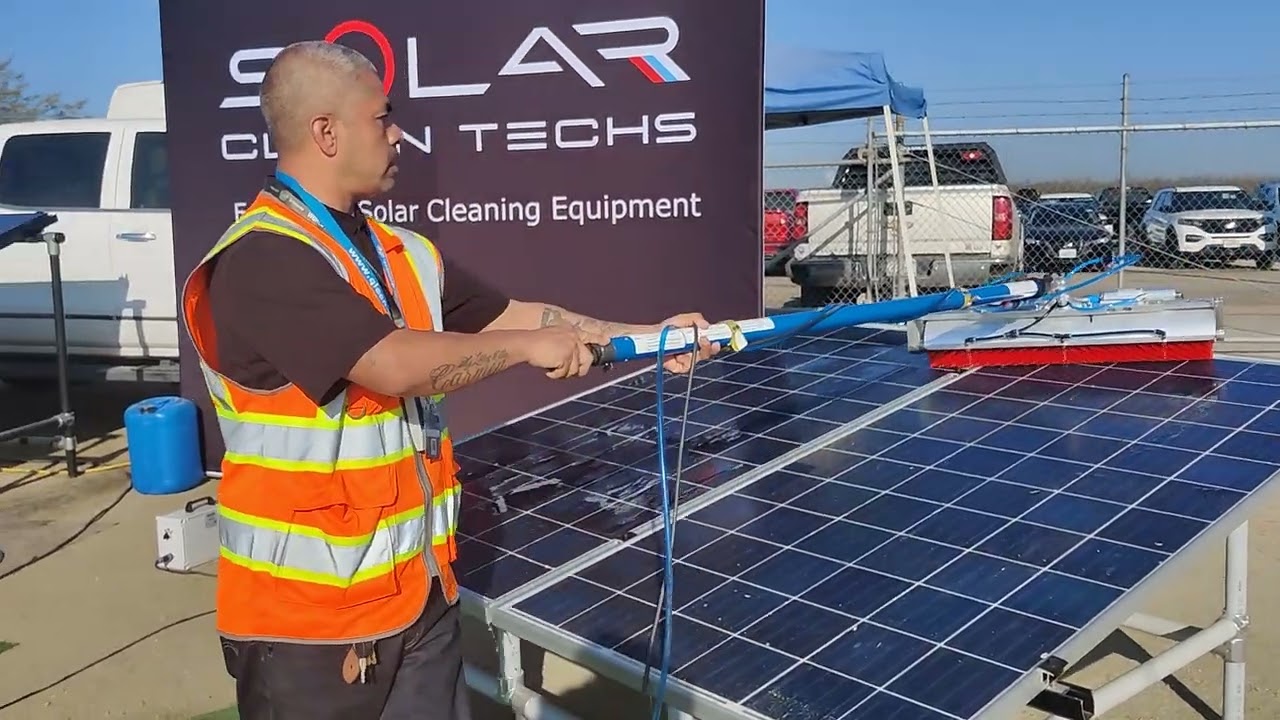 Lehmann QLEEN solar panel cleaning brush demo.