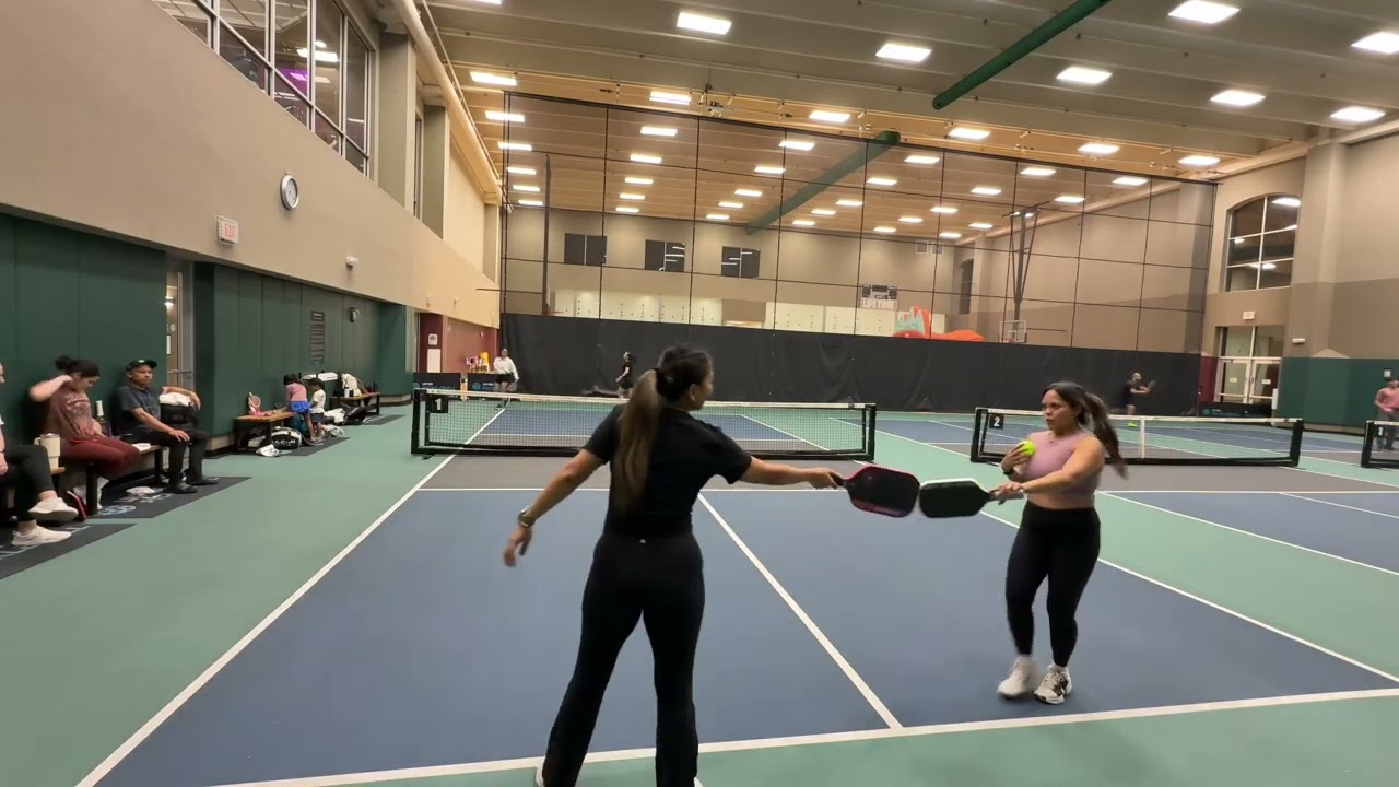 Women’s game elle&marissa VS Lea&Roni
