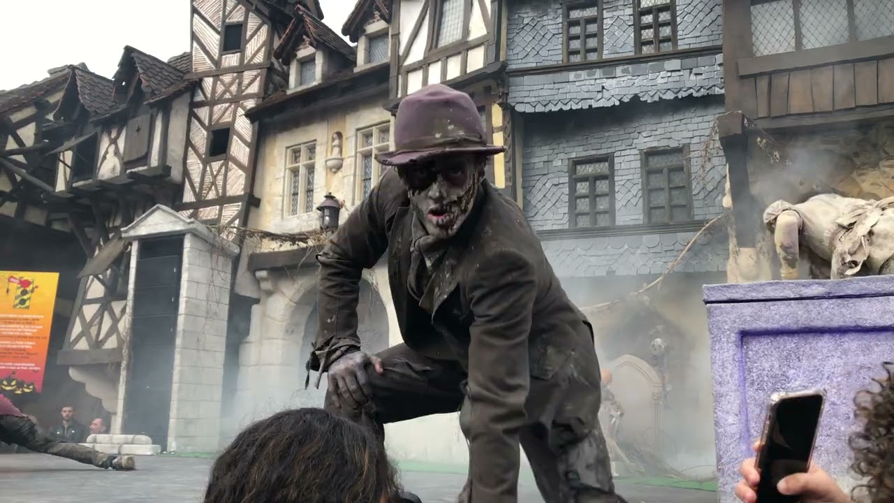La Danse des Morts-vivants at Parc Astérix - Peur sur le Parc (No Copyright) (4K60) - November 2024
