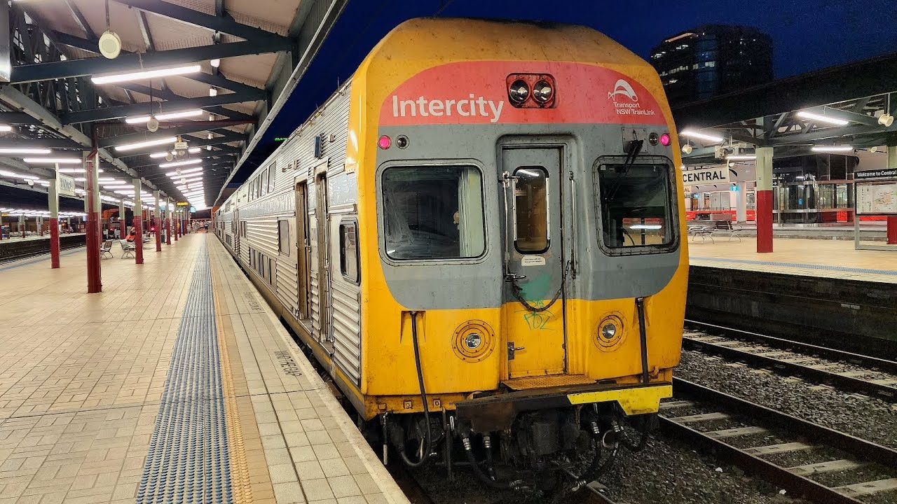 Central Station Platforms 1 - 25 Trainspotting | Peak Hour Services  (Sydney Australia)