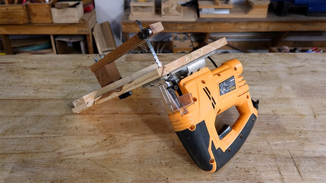 DIY jig saw track guide rail for perfect crosscut jig and jig saw table transformation