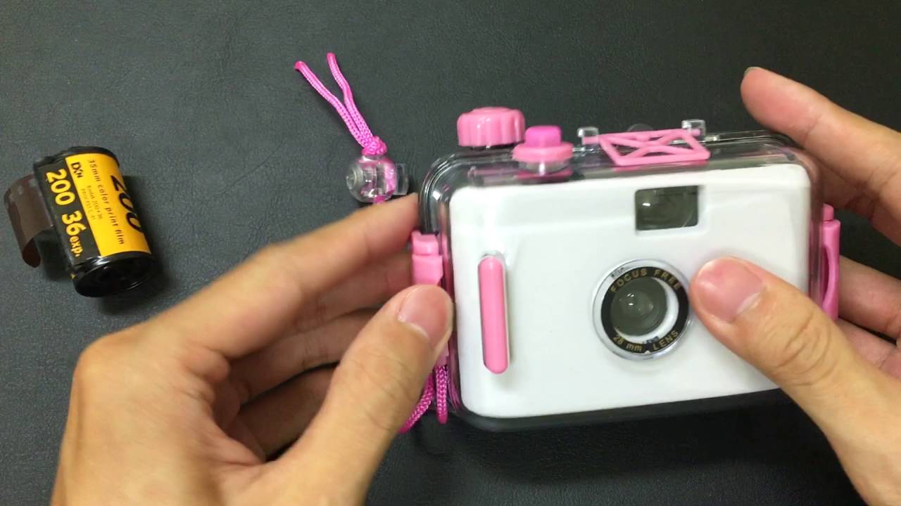 Aqua Pix 傻瓜底片機 裝片及退片 (Loading/Unloading Film with Aqua Pix)