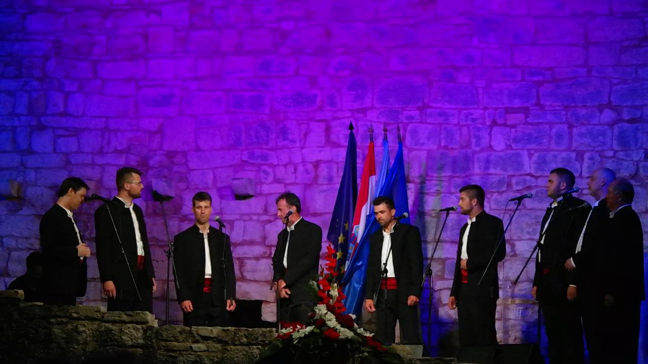 Klapa Motovun - Dobar dan (live)