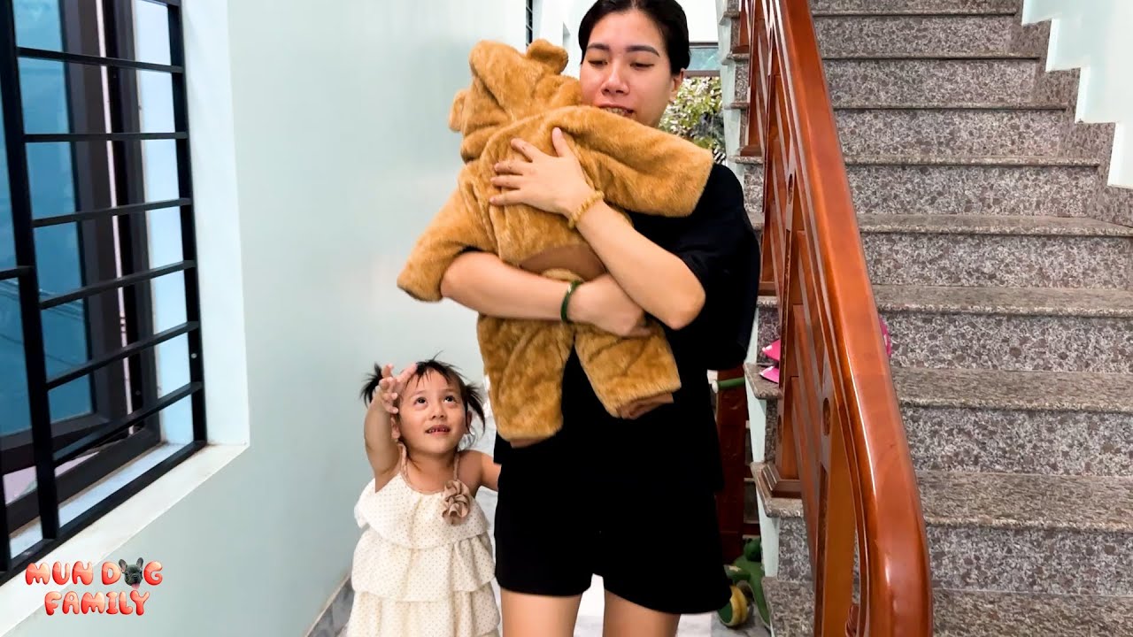 Diem demanded back the baby that her mother was holding