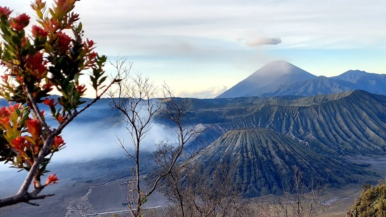 Golden Sunrise di Bromo (Bromo dengan segala Keindahannya Part 2)