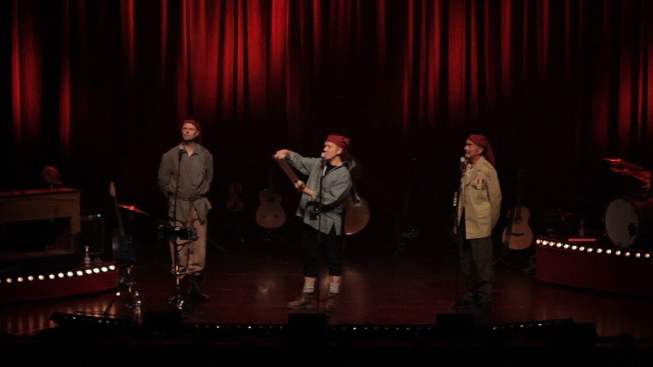DE NATTERGALE: The Juleevangelium (live 2013)