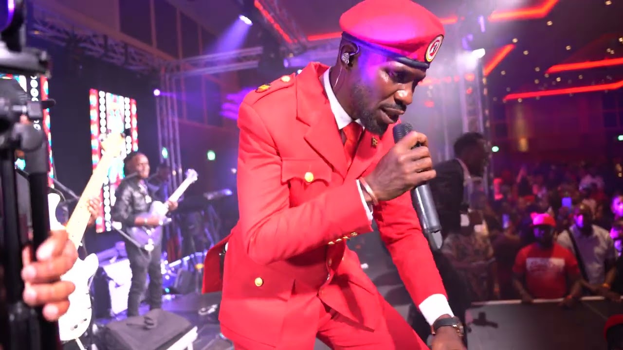 Bobi Live in Uk [FINAL PART] Clear version