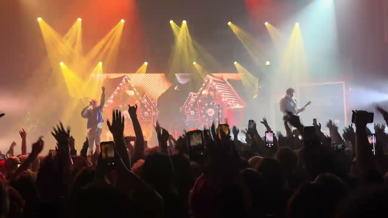 Waterparks - IF LYRICS WERE CONFIDENTIAL @ The Salt Shed - Chicago, IL - 11/28/2025